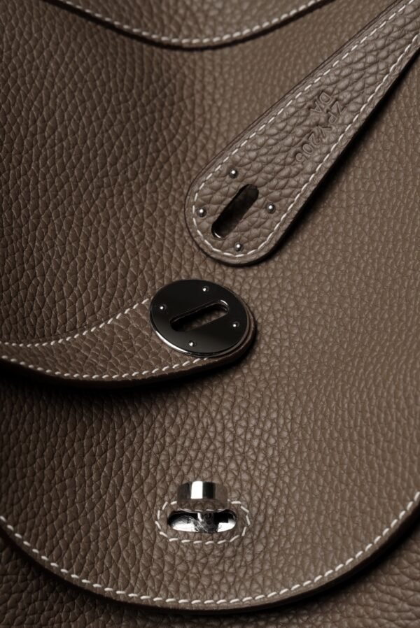Hermès Lindy 26 18 Etoupe TC PHW - Image 9